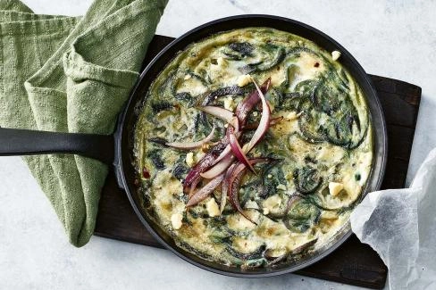 marktfrisch zwiebelfrittata mit blauschimmelkaese 011220